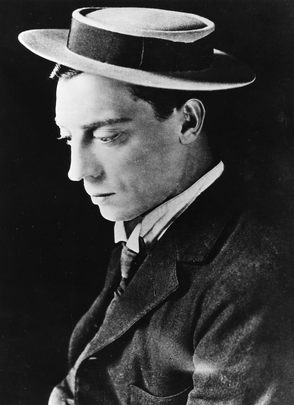 Buster Keaton, acteur et cinéaste américain (1896-1966) ; le comique était surnommé « l’homme qui ne rit jamais ».