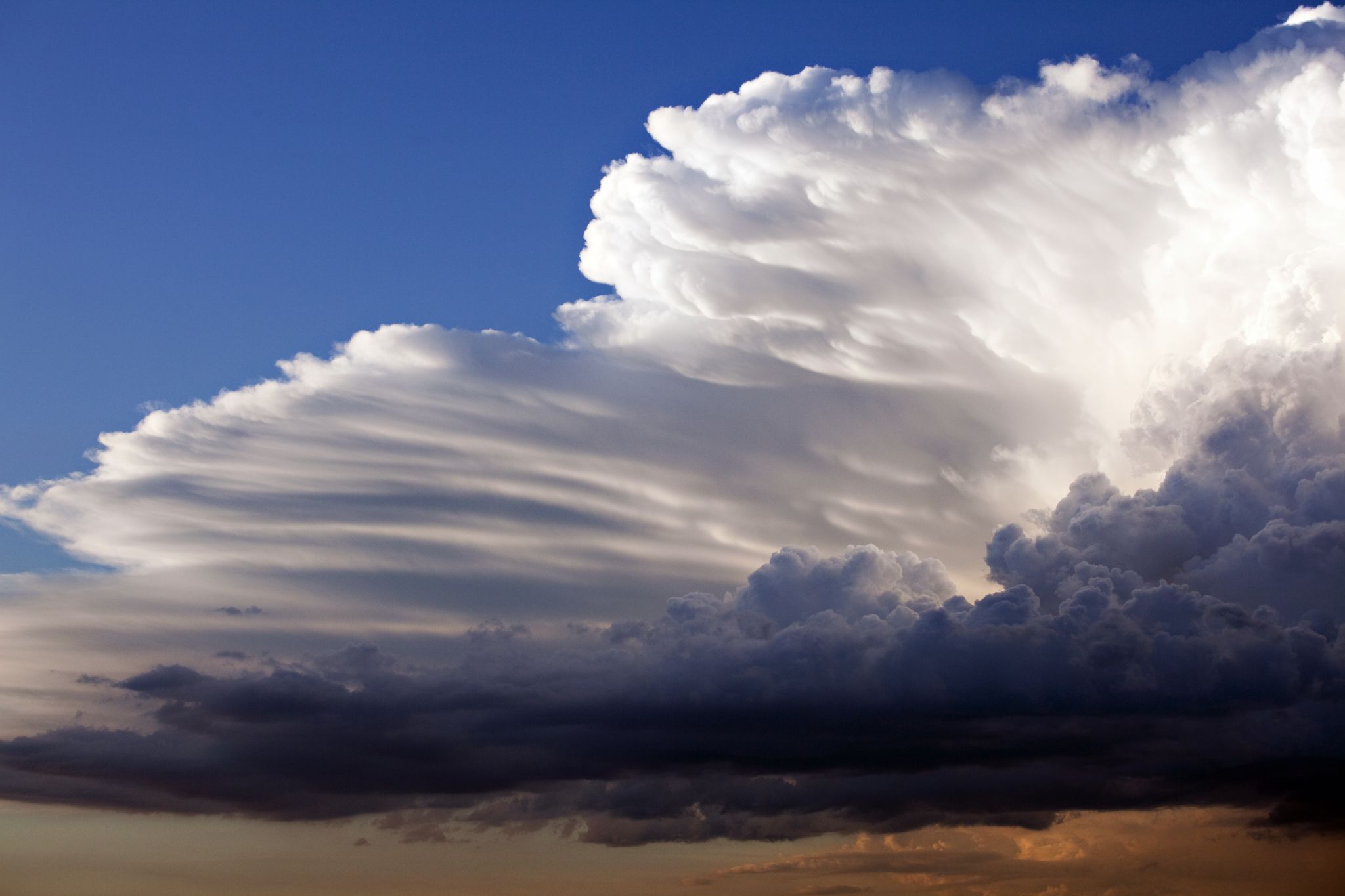 un nuage d’orage (cumulonimbus)